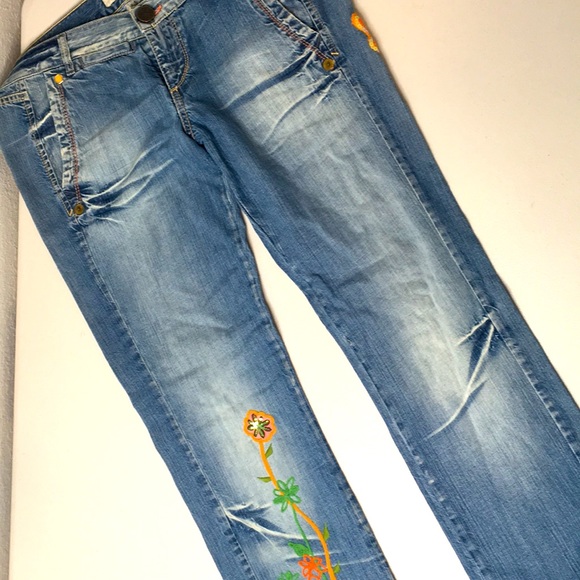 - Killah embroidered jeans, straight leg, - Picture 1 of 11